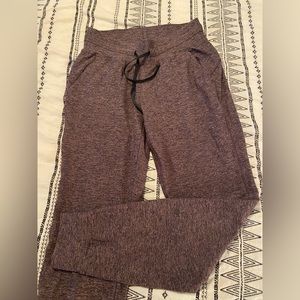 Lululemon size 6 joggers worn just a few times